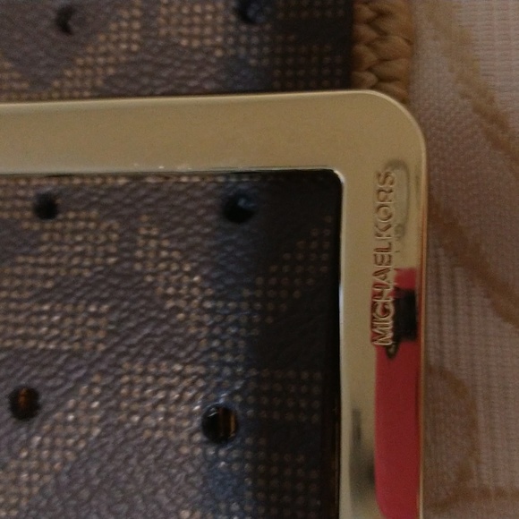 Michael Kors Stretchable Waist Belt With Goldtone 2 Prong Buckle - Picture 5 of 7